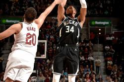 开云APP-关于雄鹿顺利取胜，字母哥再次展现统治力的信息