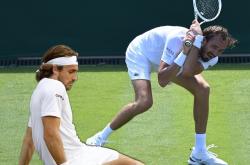 开云体育-美国网球队绝地反击英国网球队，穆雷送出助攻的简单介绍