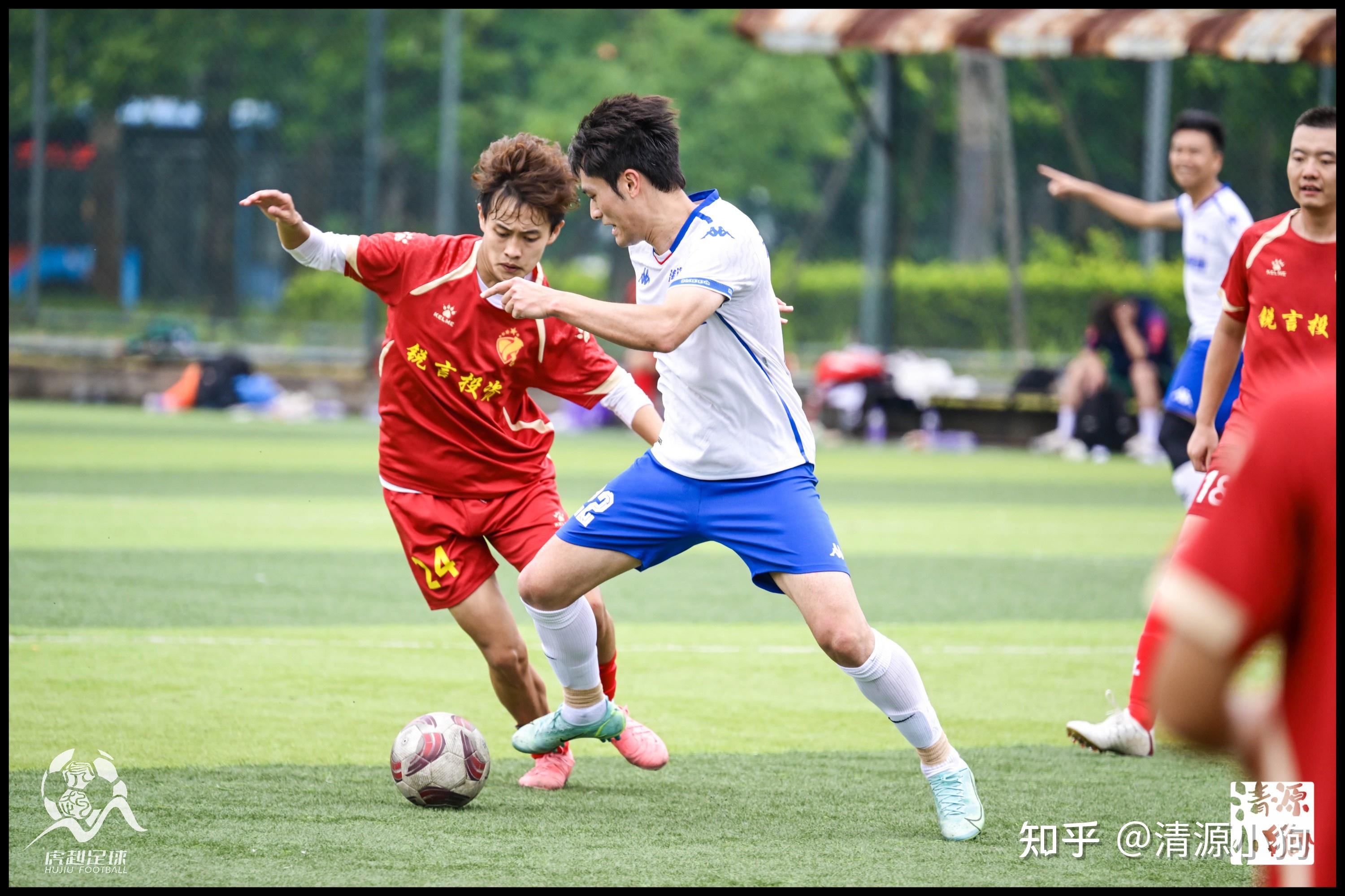 足球赛事中，一支强队实现连胜引发广泛讨论