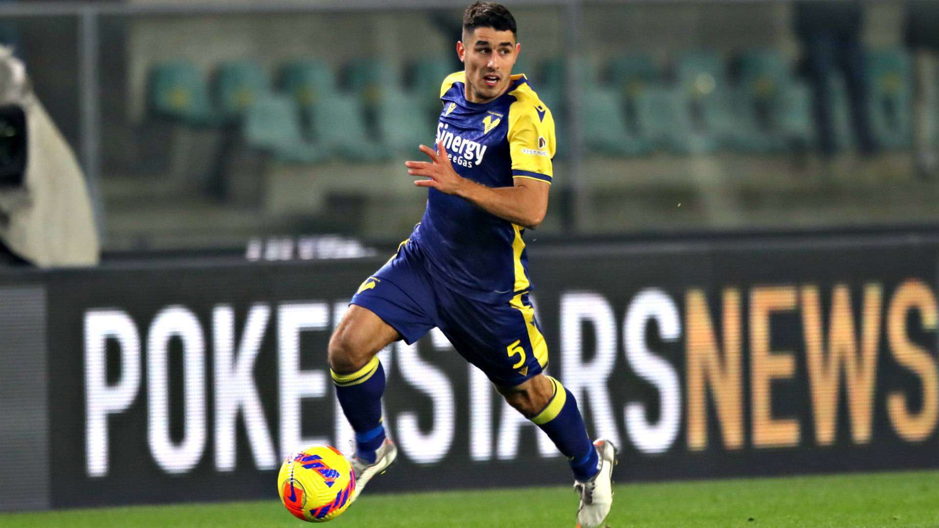 维罗纳客场平局，战绩稳定在中游位置的简单介绍