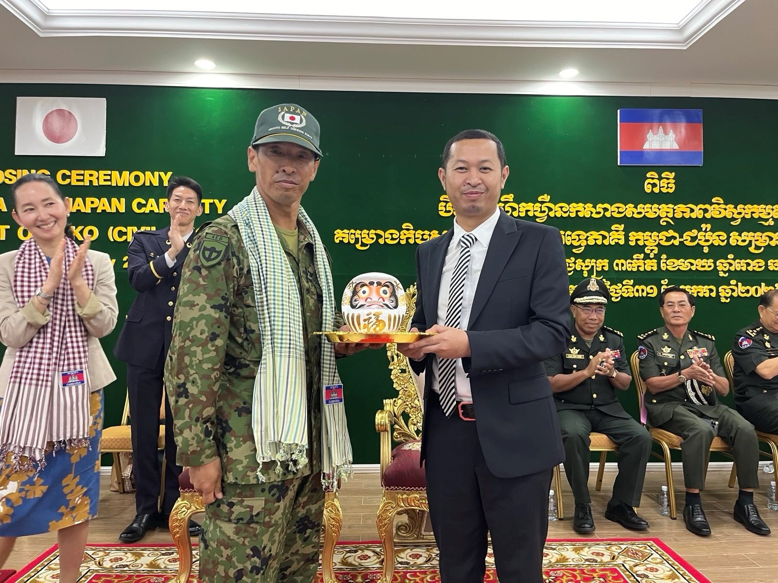 柬埔寨球队调整战术备战下场比赛 柬埔寨球队调整战术备战下场比赛