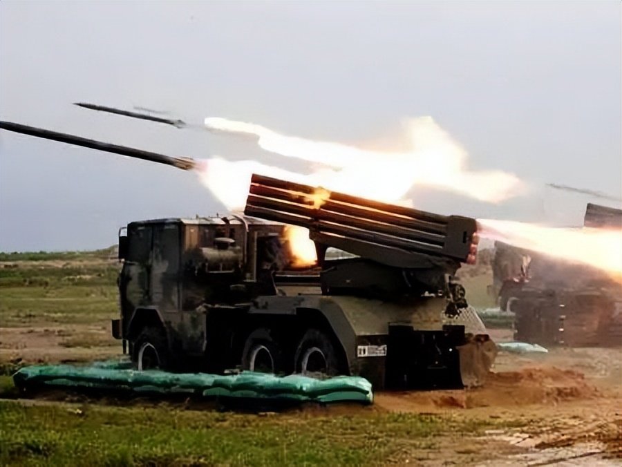 柬埔寨球队调整战术备战下场比赛 柬埔寨球队调整战术备战下场比赛