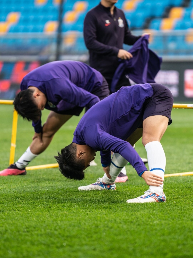 天津泰达球员坚守防线,成功逼平对手的简单介绍 天津泰达球员坚守防线,成功逼平对手的简单介绍