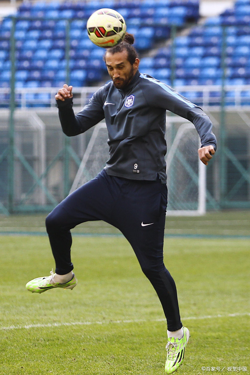 比赛中球员发挥稳定，成为关键先生